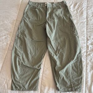 Abercrombie green pants